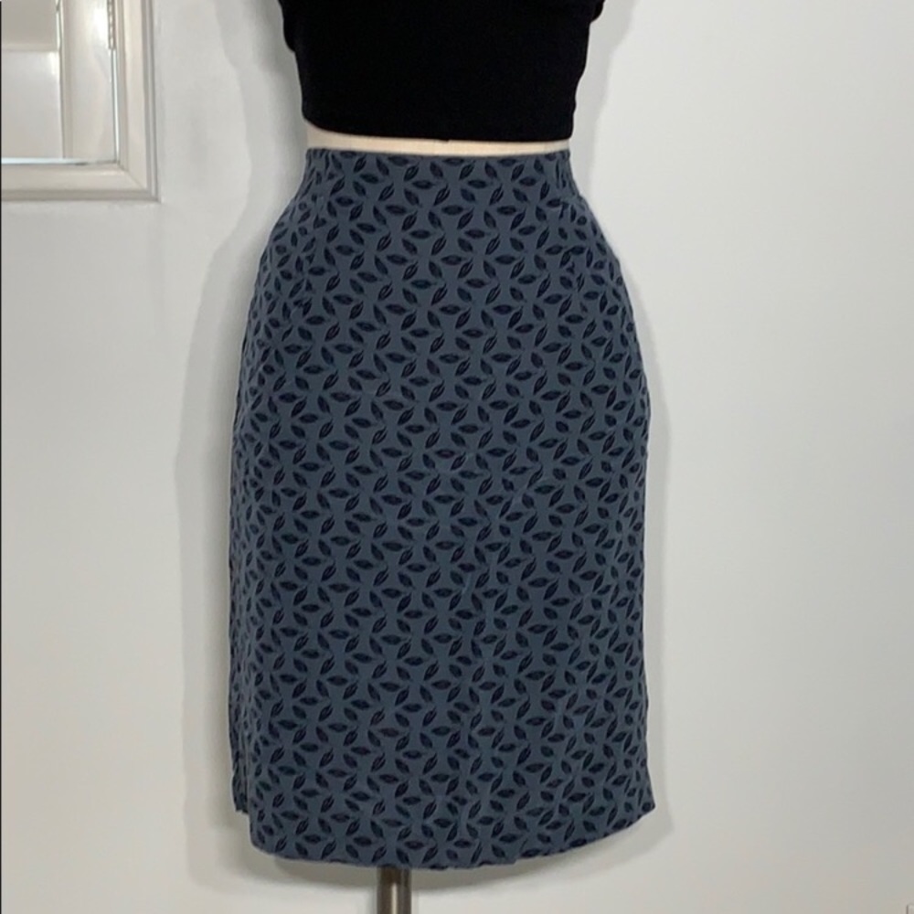 Courtenay Printed Skirt, Size 14 - Picture 2 of 7